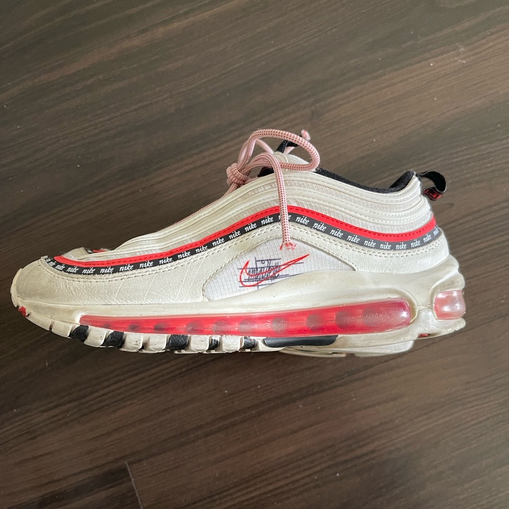 NIKE WOMEN’S AIR MAX